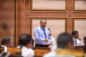 ތެލުގެ އަގު އިތުރަށް ބޮޑުކުރުމުގެ އެއްވެސް ވިސްނުމެއް ނެތް: ޒަމީރު