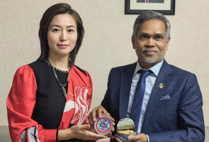 ދިވެހި ކަނޑުމަހުން ޗައިނާގައި ދަޅުމަސް އުފައްދަން ފަށައިފި