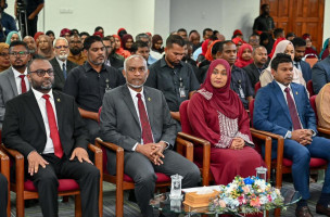 ދެ ނަމާދު ދޭތެރޭ ގުރުއާން ކިޔެވުންފަދަ ރީތި އާދަތައް އަލުން އިއާދަކުރަންޖެހޭ: ރައީސް