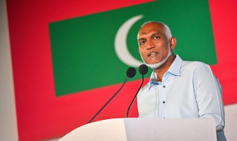 ޖަރުމަންވިލާތުގެ ރައީސްގެ ދައުވަތަކަށް ރައީސް ޑރ.މުޢިއްޒު އެ ގައުމަށް ރަސްމީ ދަތުރުފުޅެއްގައި ވަޑައިގަންނަވަނީ