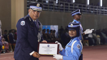 ފުލުހުންގެ ނޫ ޔުނީފޯމުގެ ގަދަރުކުޑަވާނެ އެއްވެސް ކަމެއް ނުކުރުމަށް ސީޕީ ނަވީން އިލްތިމާސްކުރައްވައިފި