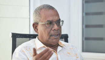 ސަރަނގު އާދަމް މަނިކުގެ ތާއީދު ޖަލީލަށް